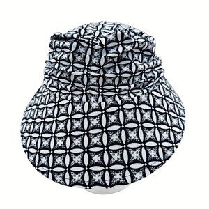Coolibar UPF 50+ Black & White Geometric Swim Visor One Size